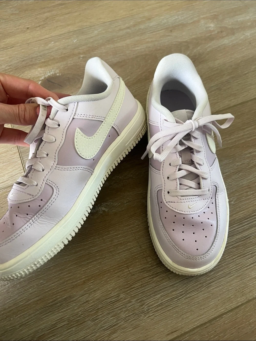 Nike Kids Low-Top Sneakers in Light purple and White